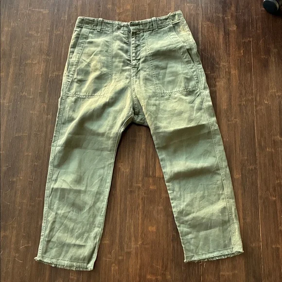 Nili Lotan sz 2 Drop Crotch Luna Pants
Green Cropped Pants - repaired FLAW! - Picture 1 of 8